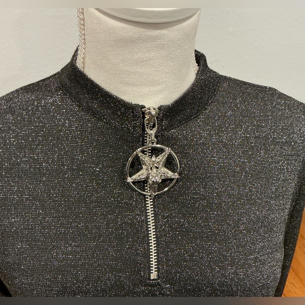 Shimmer Silver Cropped Blouse - Picture 2 of 5